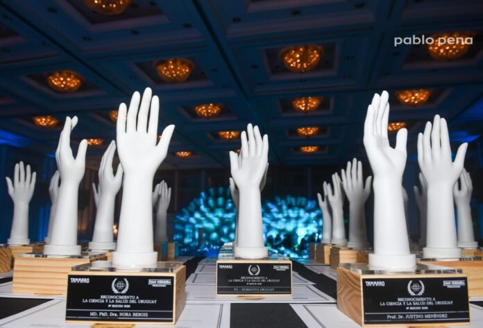 Gala de la sexta edición de Reconocimiento a la Ciencia y la Salud del Uruguay 2026 en Montevideo